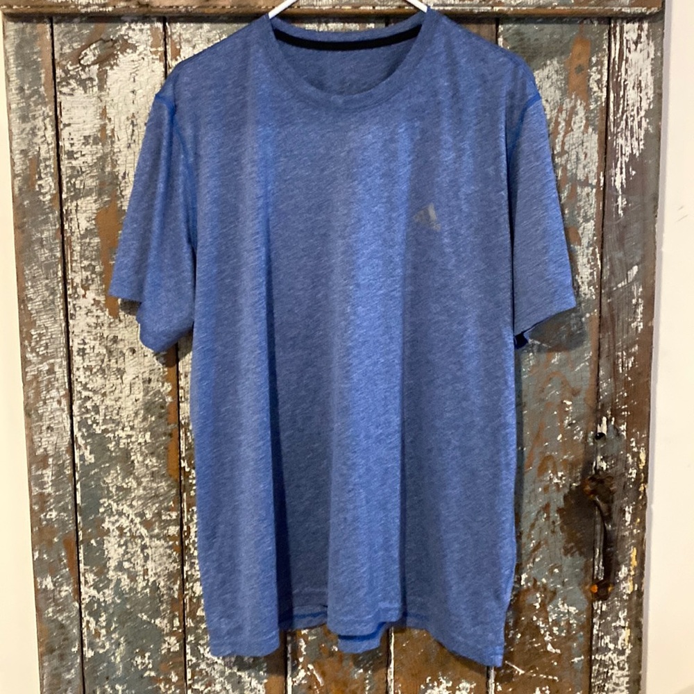 Mens adidas size large shirt